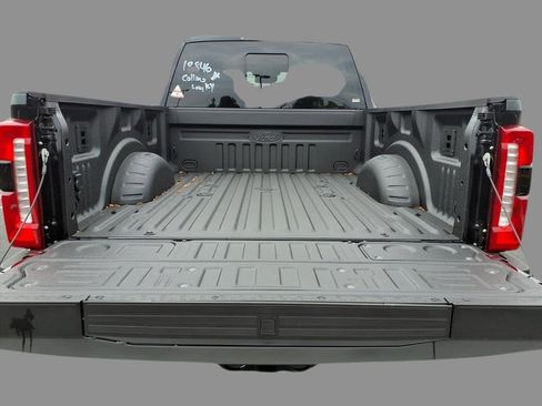 New 2026 Ford F350 Lariat w/ Black Appearance Package image 7