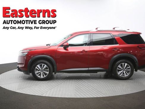 Used 2022 Nissan Pathfinder SL AWD/4WD image 59