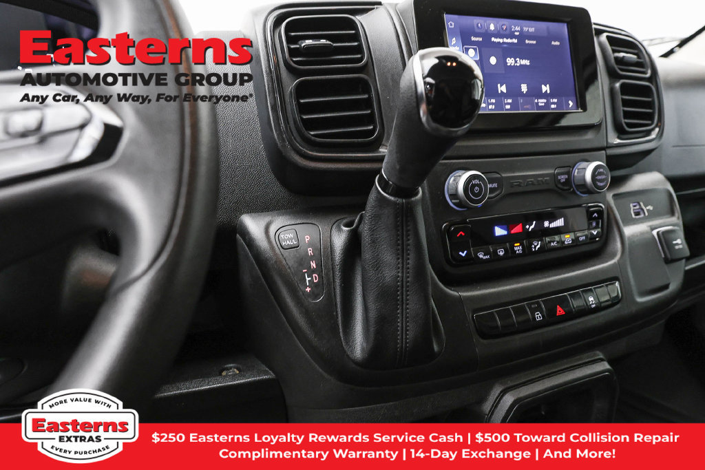 Used 2025 RAM ProMaster 2500 w/ Convenience Group FWD image 14
