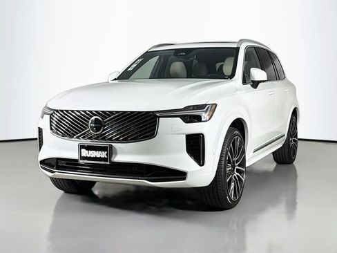 New 2026 Volvo XC90 B6 Plus w/ Protection Package Premier AWD/4WD image 3