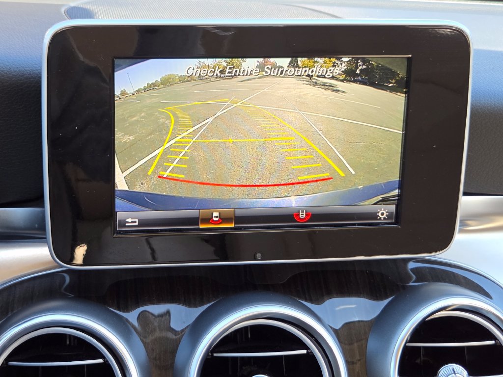 Used 2015 Mercedes-Benz C 300 4MATIC Sedan image 5
