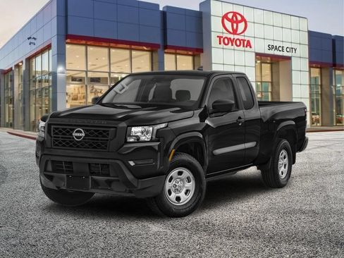 Used 2022 Nissan Frontier PRO-4X AWD/4WD image 2