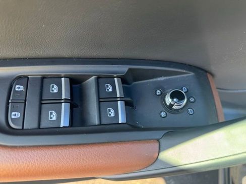 Used 2025 Audi Q5 2.0T Premium image 13