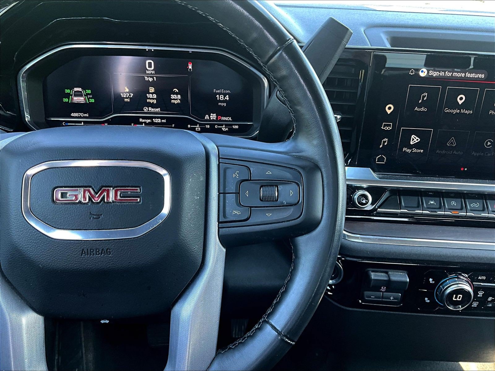 Used 2025 GMC Sierra 1500 SLT AWD/4WD image 13