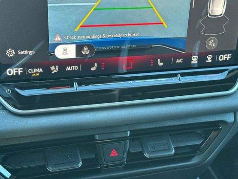 New 2026 Volkswagen Tiguan SE image 19