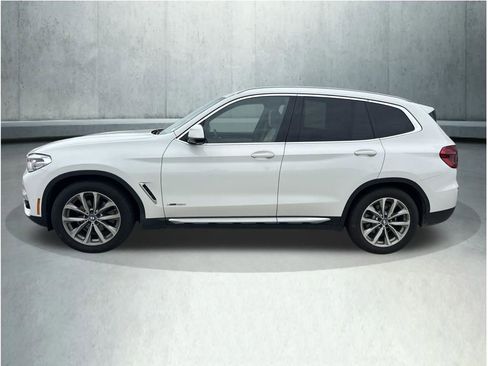 Used 2018 BMW X3 xDrive30i AWD/4WD image 2