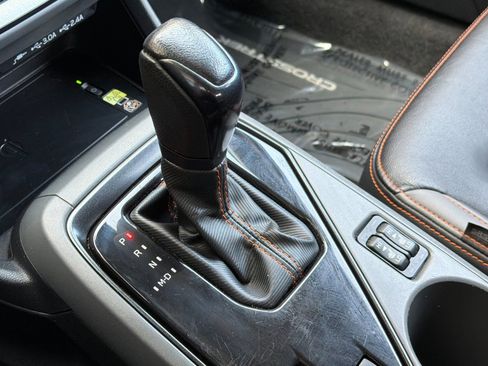 Used 2024 Subaru Crosstrek 2.5i Limited w/ Crosstrek Mirror Package image 18