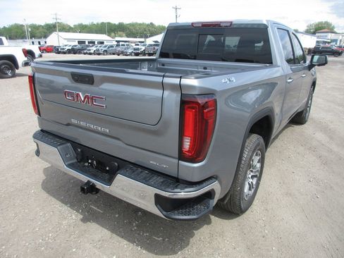 New 2026 GMC Sierra 1500 SLT AWD/4WD image 5