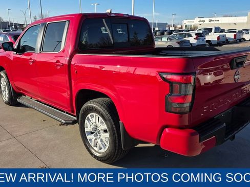 Used 2022 Nissan Frontier SV w/ SV Premium Package image 3