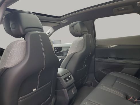 New 2026 Cadillac Optiq Sport 1 image 18