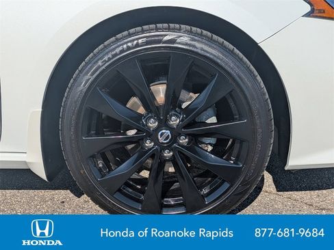 Used 2021 Nissan Altima 2.5 Platinum AWD/4WD image 9
