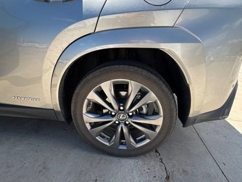 Used 2022 Lexus UX 250h F Sport w/ F Sport Premium Package AWD/4WD image 17