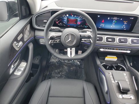 New 2026 Mercedes-Benz GLS 450 4MATIC image 10