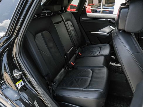 Used 2019 Audi Q3 2.0T Premium Plus w/ Premium Plus Package AWD/4WD image 27