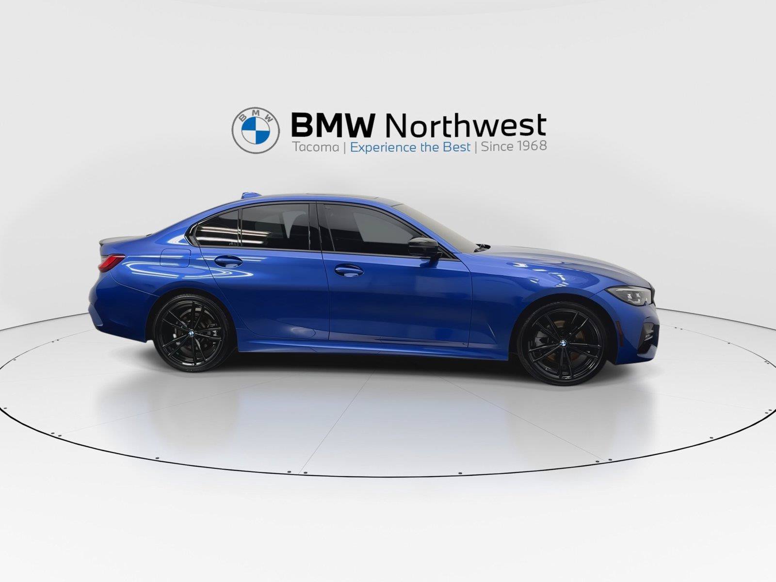 Used 2022 BMW 330i xDrive Sedan w/ M Sport Package AWD/4WD image 5