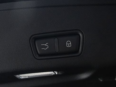 Used 2025 Maserati Grecale GT AWD/4WD image 8