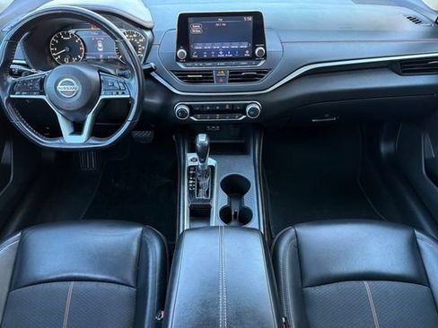 Used 2021 Nissan Altima 2.5 SR w/ SR Premium Package FWD image 14