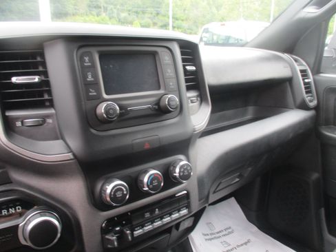 Used 2024 RAM 2500 Tradesman w/ Chrome Appearance Group AWD/4WD image 14