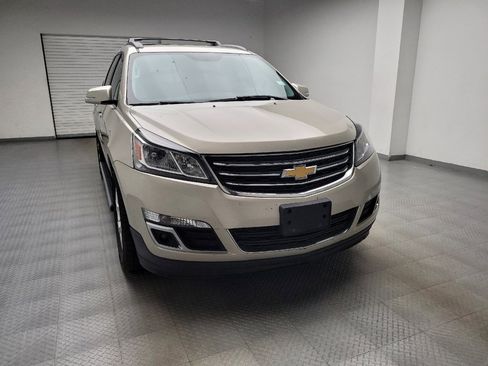 Used 2016 Chevrolet Traverse LT w/ Style and Technology Package FWD image 14