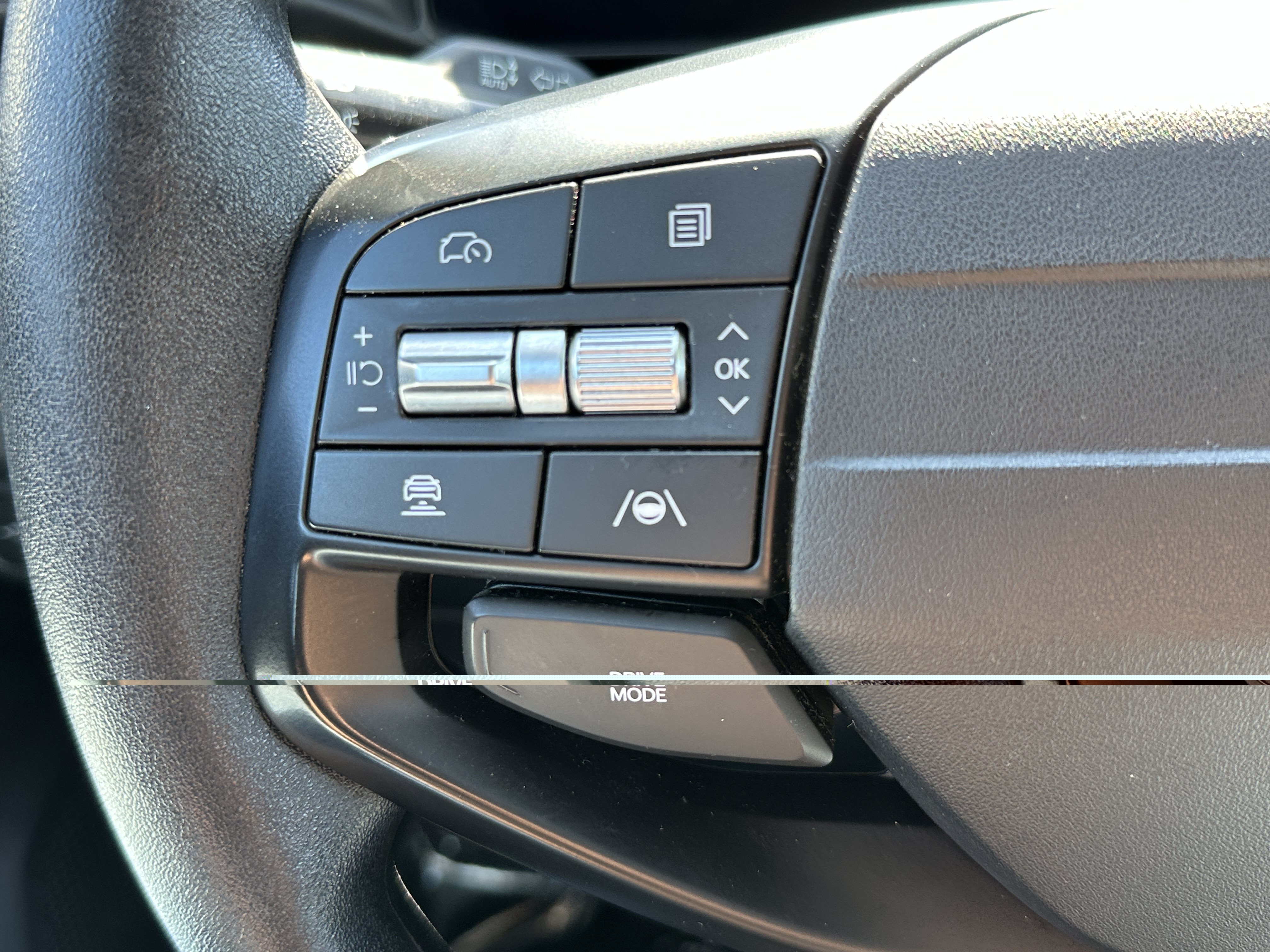 Used 2025 Kia K4 FWD image 25