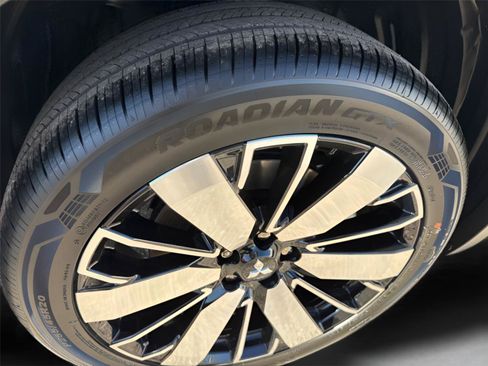 New 2026 Mitsubishi Outlander SE FWD image 14