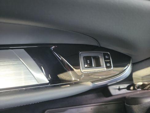 Used 2024 Cadillac Lyriq Sport RWD image 13