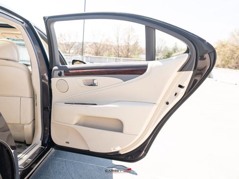 Used 2015 Lexus LS 460 L AWD/4WD image 48
