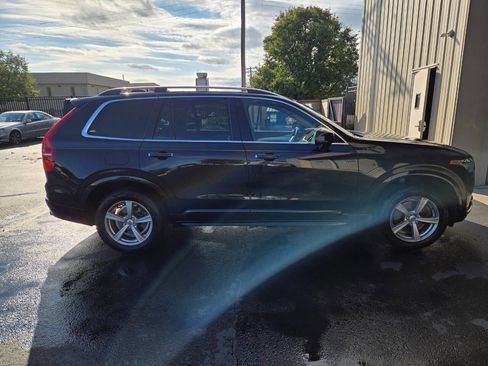 Used 2018 Volvo XC90 T5 Momentum image 5