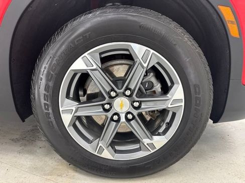 Used 2024 Chevrolet Blazer LT FWD image 30