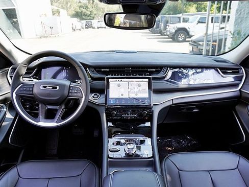 New 2023 Jeep Grand Cherokee Limited 4xe image 20