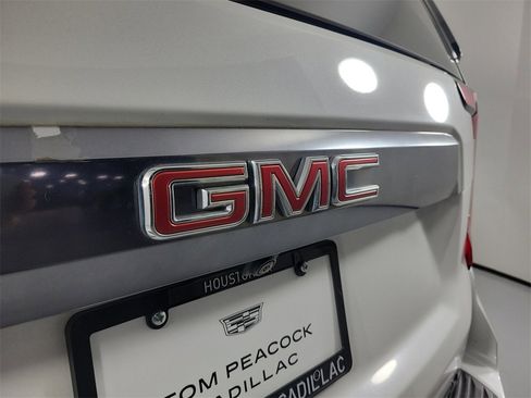 Used 2023 GMC Yukon AT4 w/ AT4 Premium Plus Package image 7
