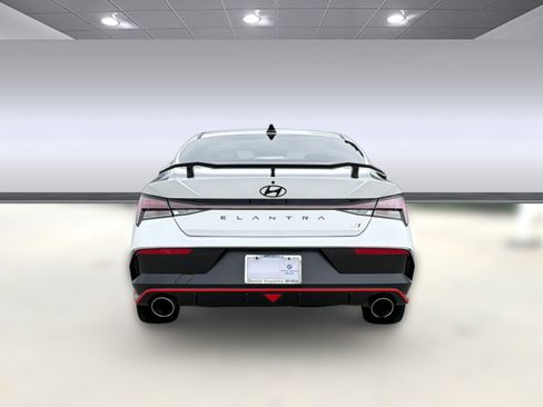 Used 2025 Hyundai Elantra N FWD image 9