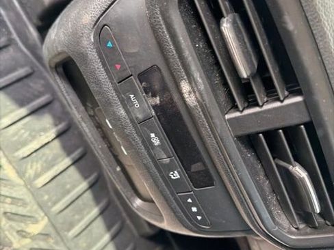 Used 2025 Honda Pilot EX-L image 18