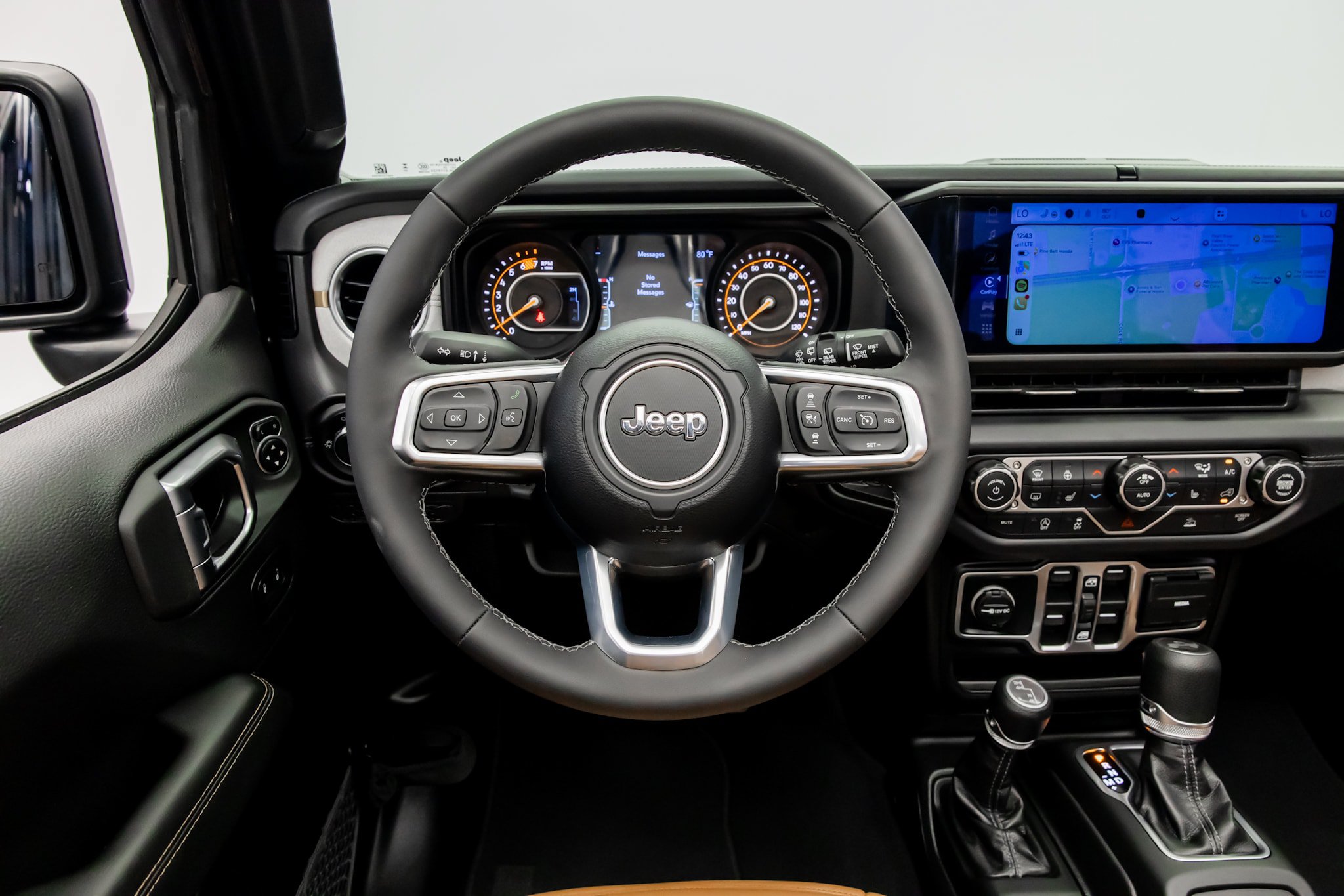 Used 2026 Jeep Wrangler Unlimited Sahara AWD/4WD image 39