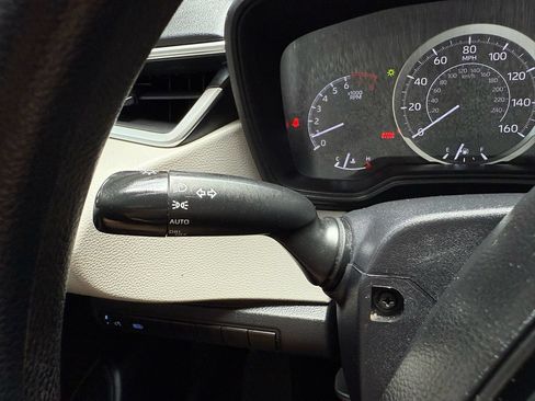 Used 2022 Toyota Corolla LE FWD image 16