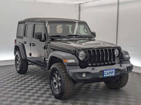 Used 2018 Jeep Wrangler Unlimited Sport AWD/4WD image 7