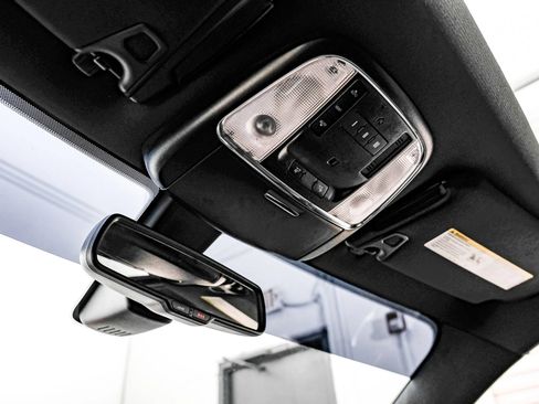 Used 2016 Dodge Charger SRT w/ Harman/Kardon Audio Group RWD image 30
