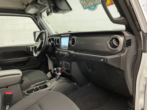Used 2021 Jeep Wrangler Unlimited Rubicon 4xe w/ Safety Group AWD/4WD image 27