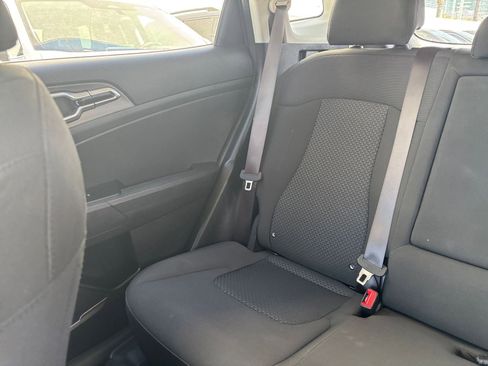 Used 2025 Kia Sportage LX FWD image 38