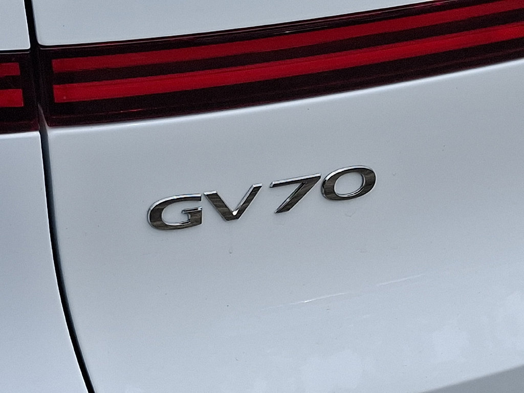 Used 2026 Genesis GV70 2.5T Sport Prestige AWD/4WD image 14