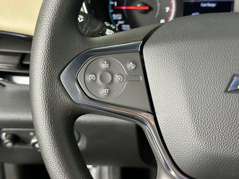 Used 2024 Chevrolet Traverse LS FWD image 13