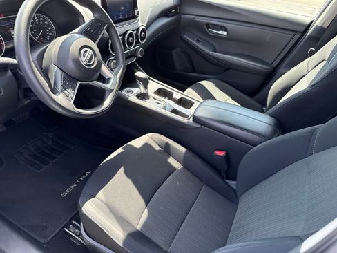 Used 2024 Nissan Sentra SV FWD image 23