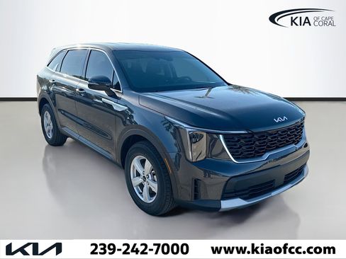 New 2026 Kia Sorento LX image 7
