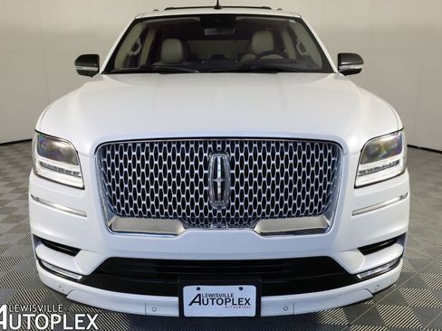 Used 2020 Lincoln Navigator Reserve w/ Equipment Group 208A Reserve AWD/4WD image 2