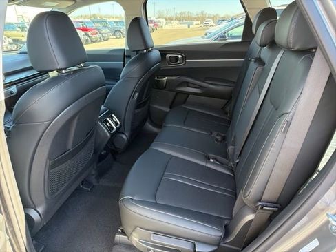 New 2026 Kia Sorento EX AWD/4WD image 11