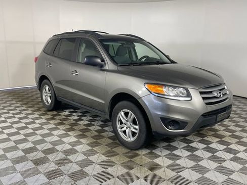 Used 2012 Hyundai Santa Fe GLS image 17