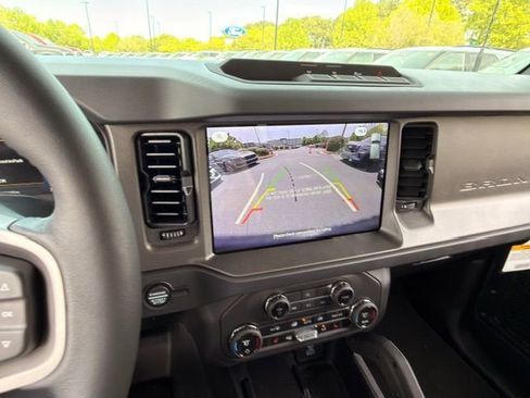 New 2025 Ford Bronco Big Bend w/ Black Diamond Package AWD/4WD image 12