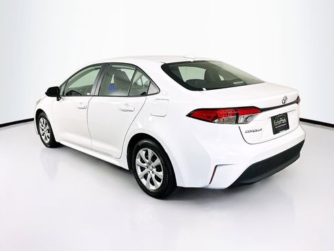 Used 2024 Toyota Corolla LE image 5