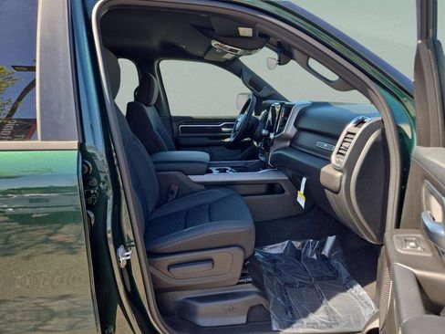 New 2026 RAM 1500 4x4 Crew Cab image 28
