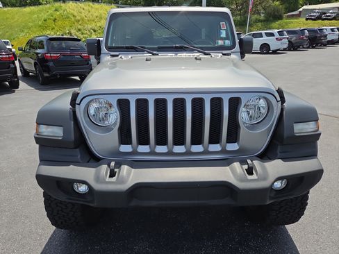 Certified 2018 Jeep Wrangler Unlimited Sport S AWD/4WD image 9